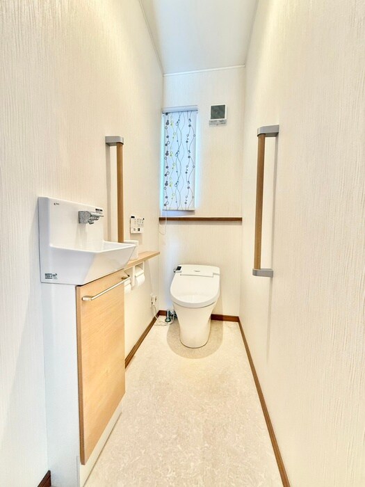 物件内観写真15　(トイレ)