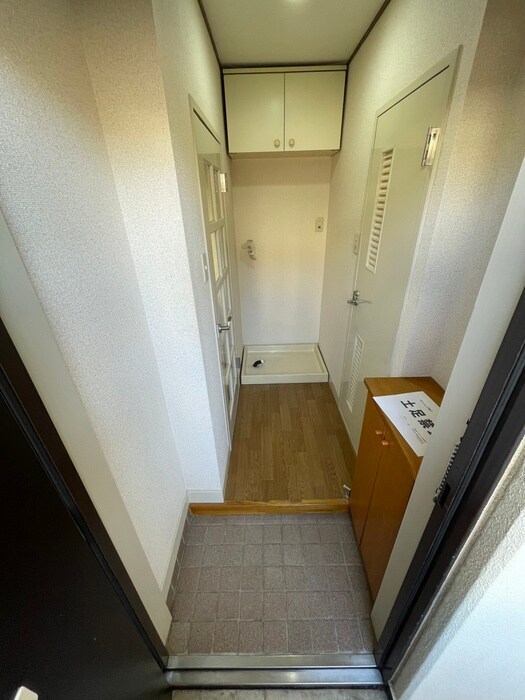 物件内観写真15　(玄関)