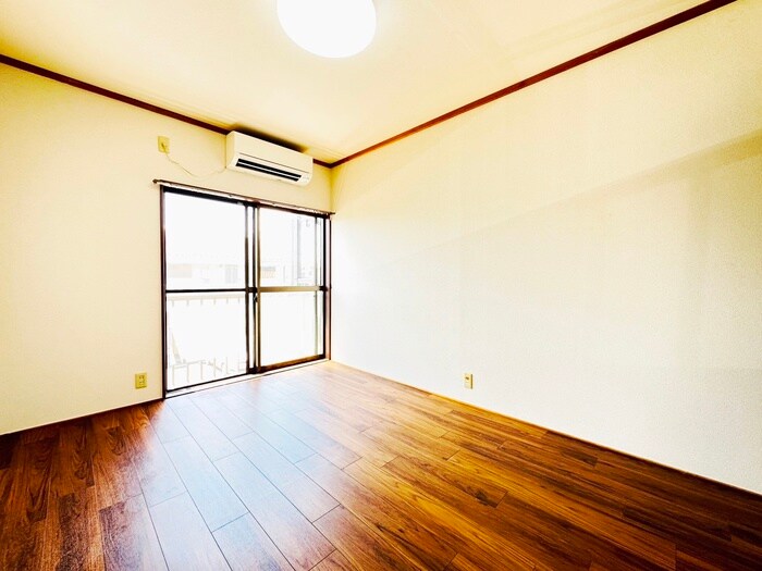 物件内観写真7　(居室)