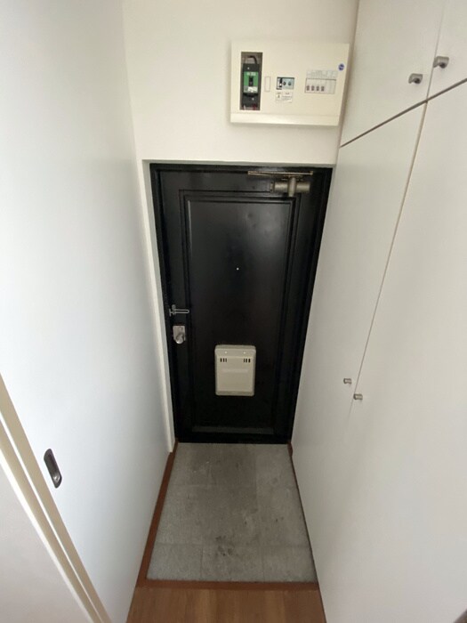 物件内観写真14　(玄関)