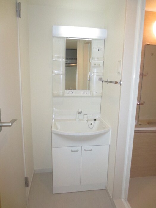物件内観写真5　(洗面)
