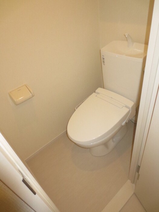 物件内観写真8　(トイレ)