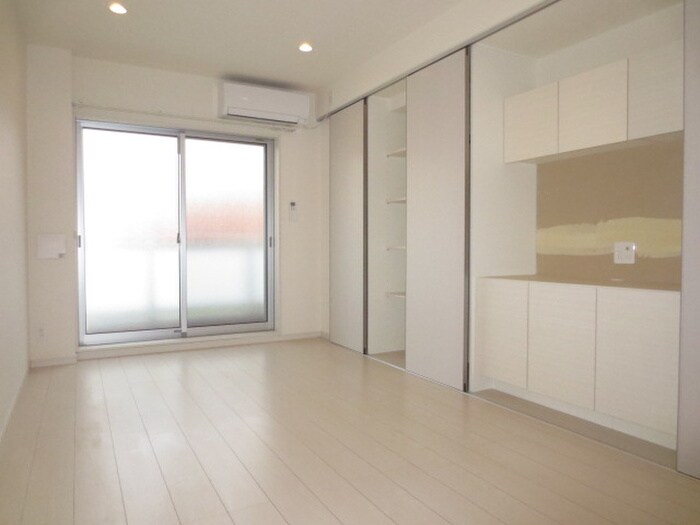 物件内観写真9　(居室)