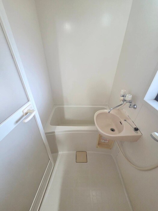 物件内観写真10　(バス／シャワールーム等)