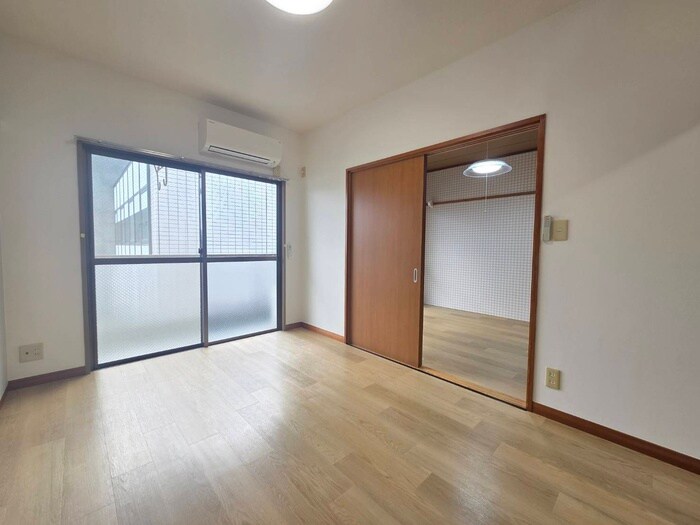 物件内観写真12　(居室)