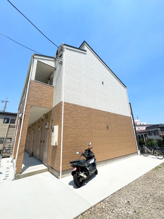 物件外観写真3　(駐輪場)