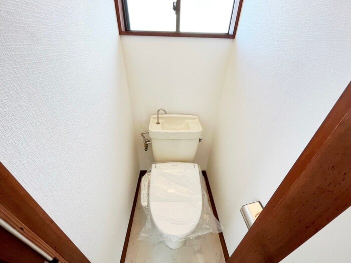 物件内観写真14　(トイレ)