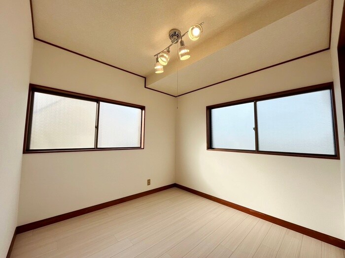 物件内観写真19　(居室)