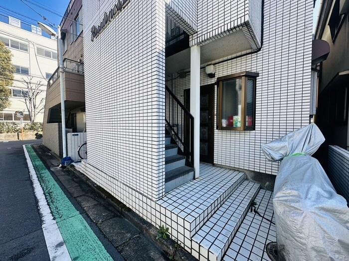 レジデンスⅢのエントランス部分