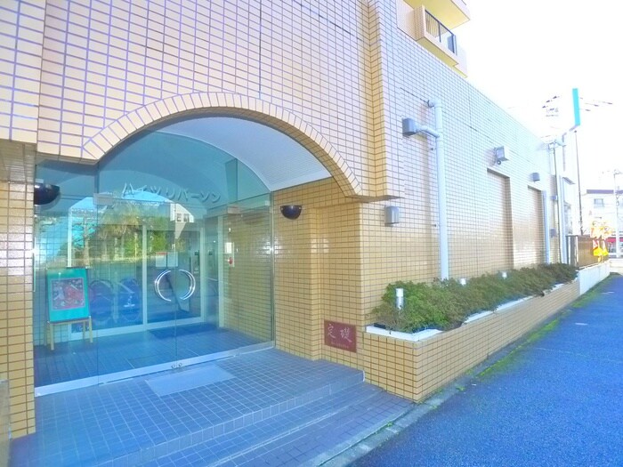 物件外観写真4　(エントランス部分)