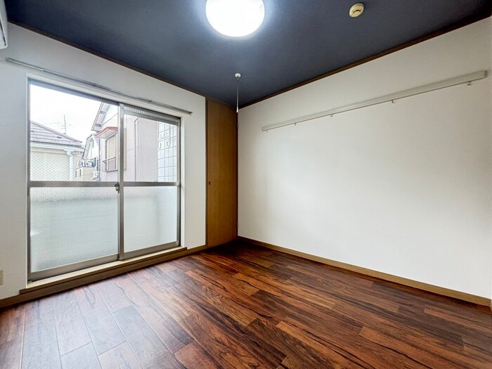 物件内観写真8　(居室)