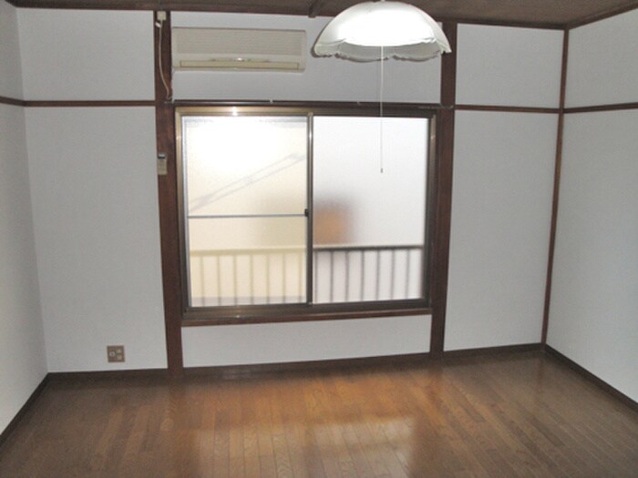 物件内観写真10　(居室)