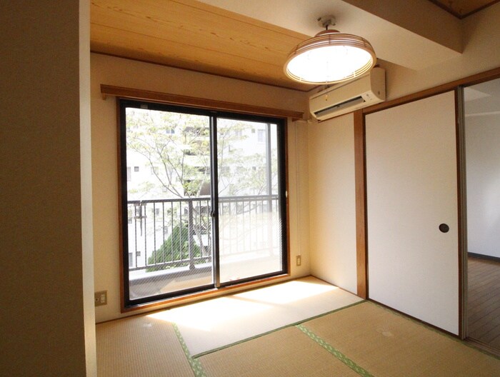 物件内観写真10　(居室)