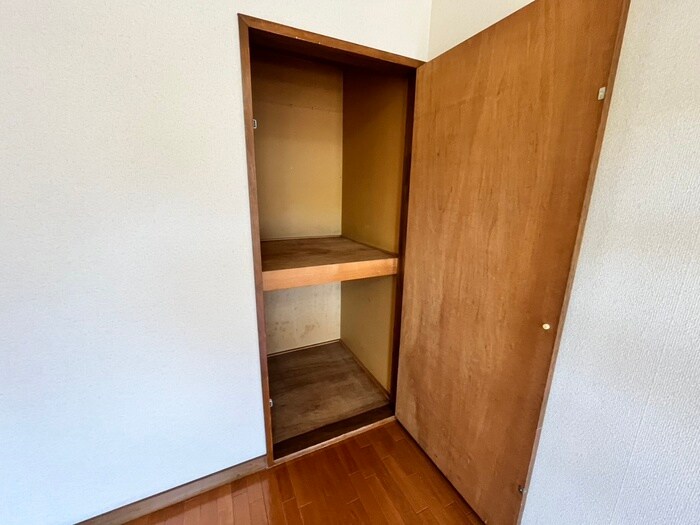 物件内観写真16　(収納)