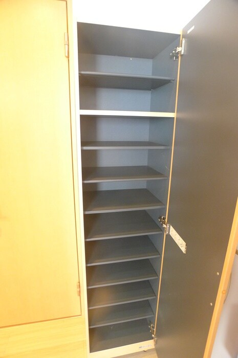 物件内観写真18　(靴箱)