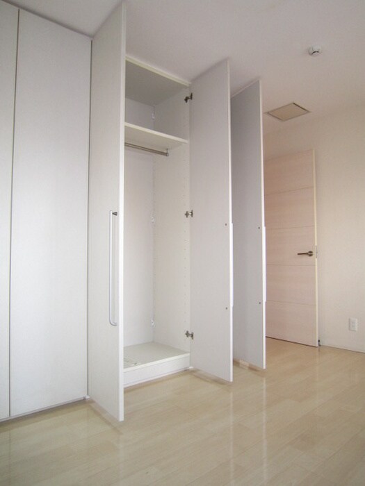 物件内観写真8　(収納)