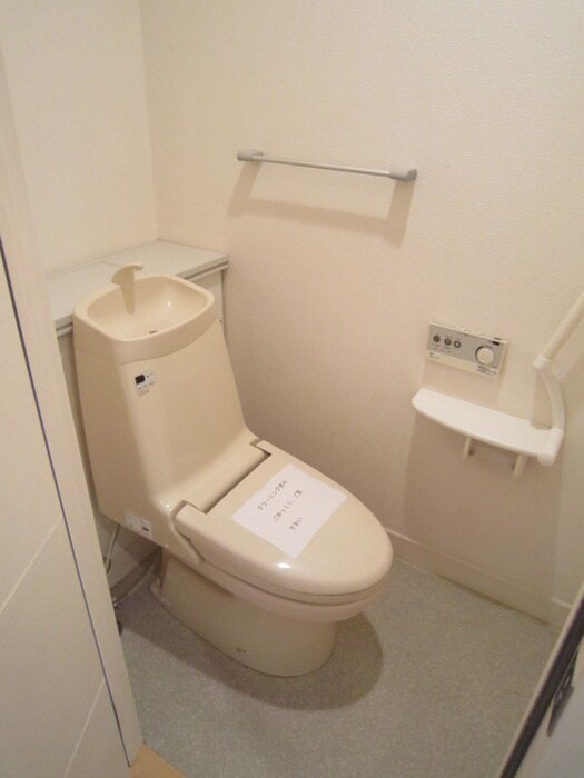 物件内観写真13　(トイレ)