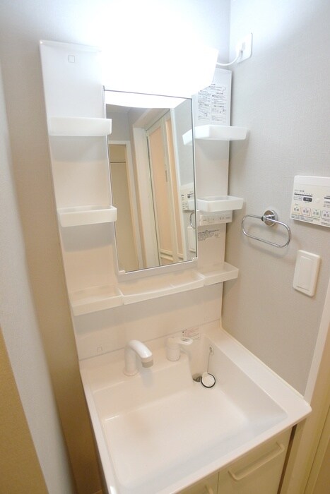 物件内観写真11　(洗面)