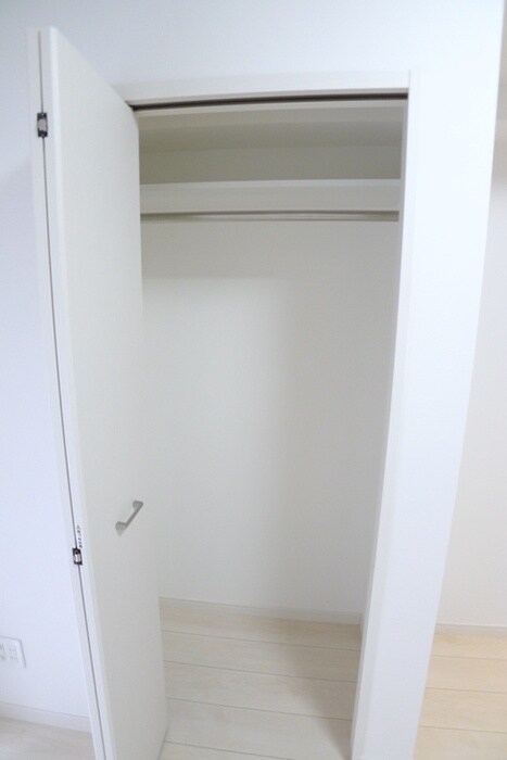 物件内観写真13　(収納)