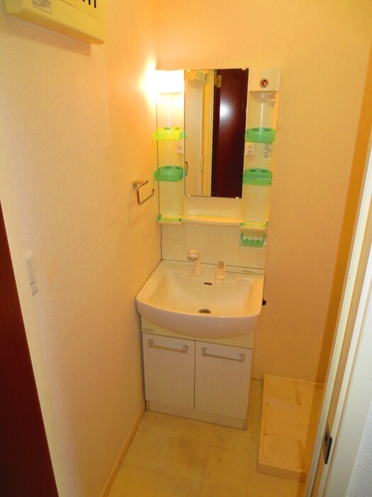 物件内観写真4　(洗面)