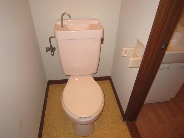 物件内観写真10　(トイレ)