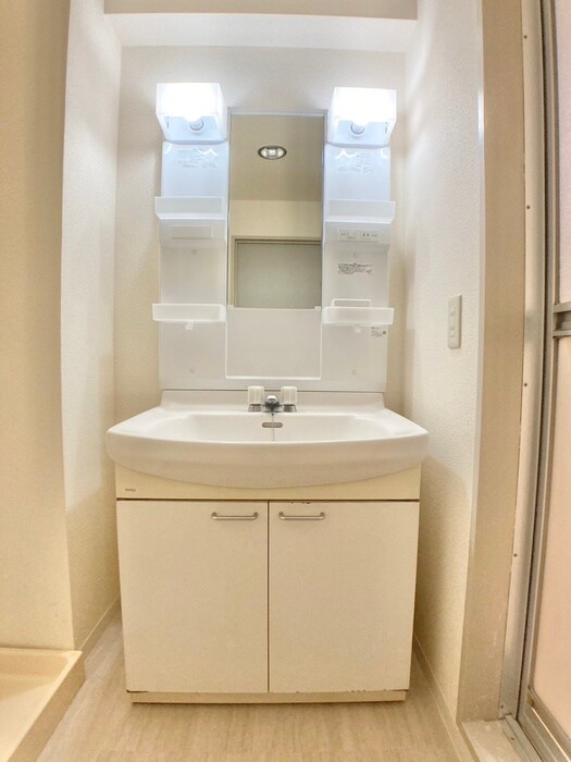 物件内観写真12　(洗面)