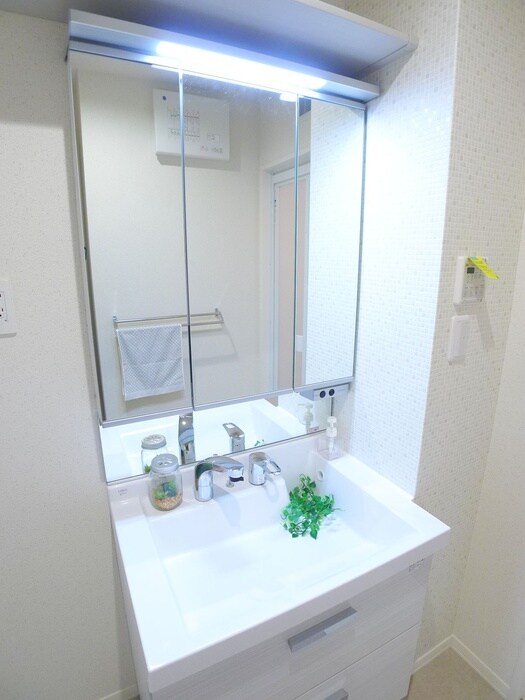 物件内観写真13　(洗面)