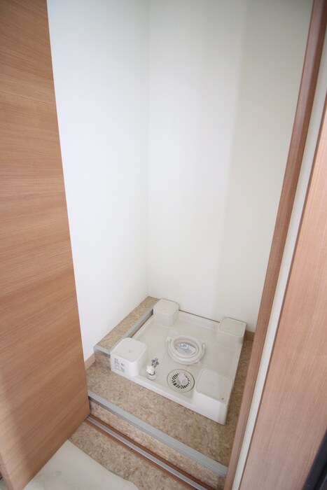 物件内観写真15　(洗濯機置場)