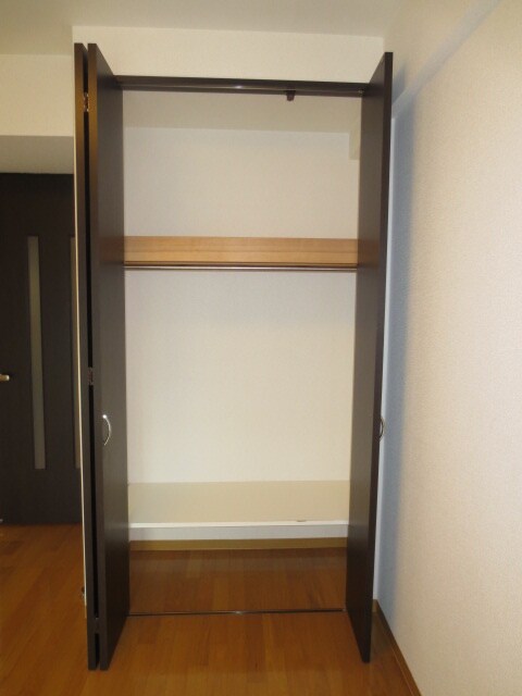 物件内観写真11　(収納)