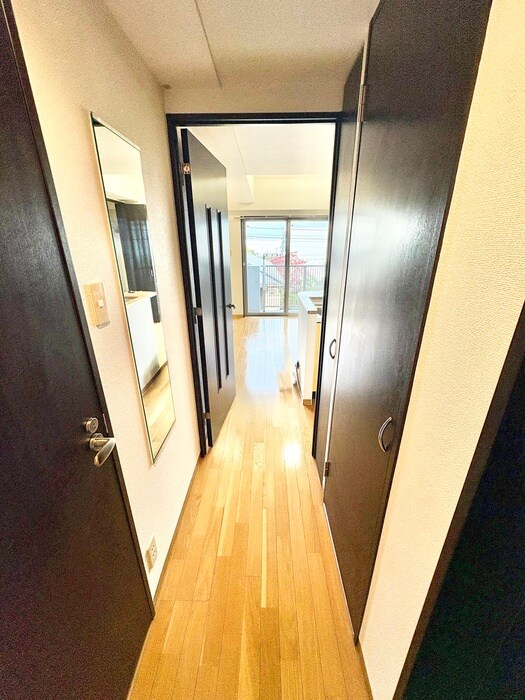 物件内観写真18　(廊下)