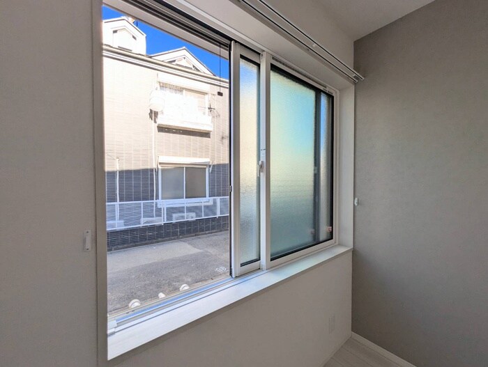 物件内観写真22　(室内からの展望)