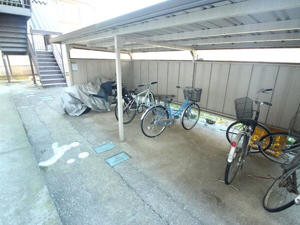 駐輪場