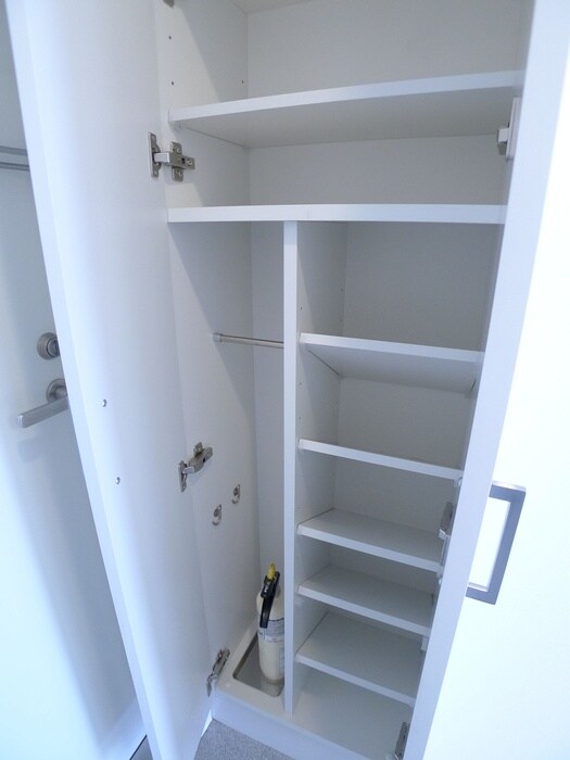 物件内観写真15　(靴箱)