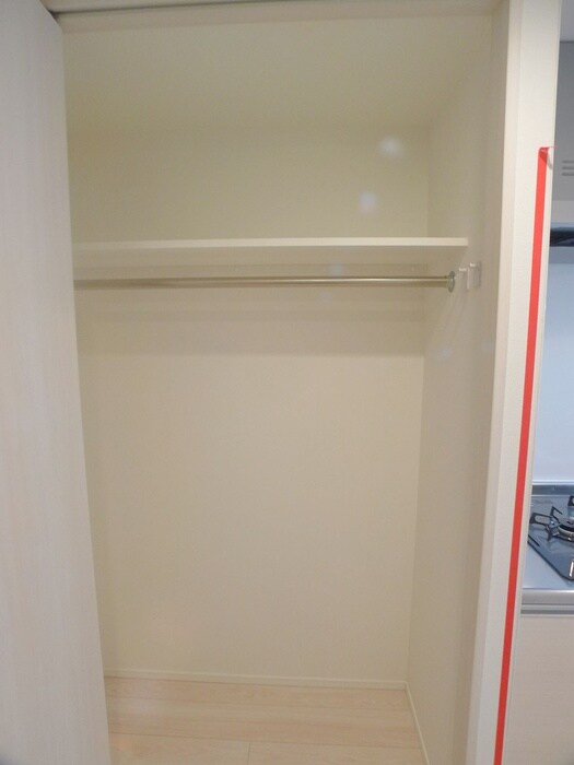 物件内観写真12　(収納)