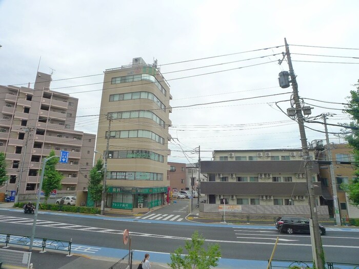 物件内観写真20　(室内からの展望)