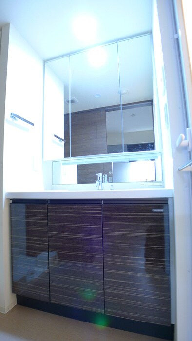 物件内観写真11　(洗面)