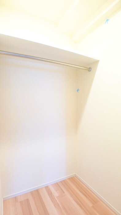 物件内観写真15　(収納)