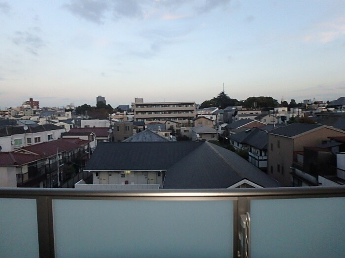 物件内観写真20　(室内からの展望)