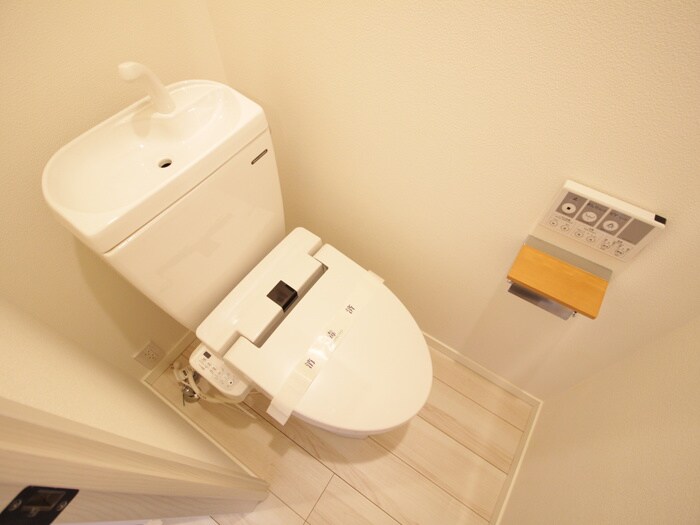 物件内観写真7　(トイレ)