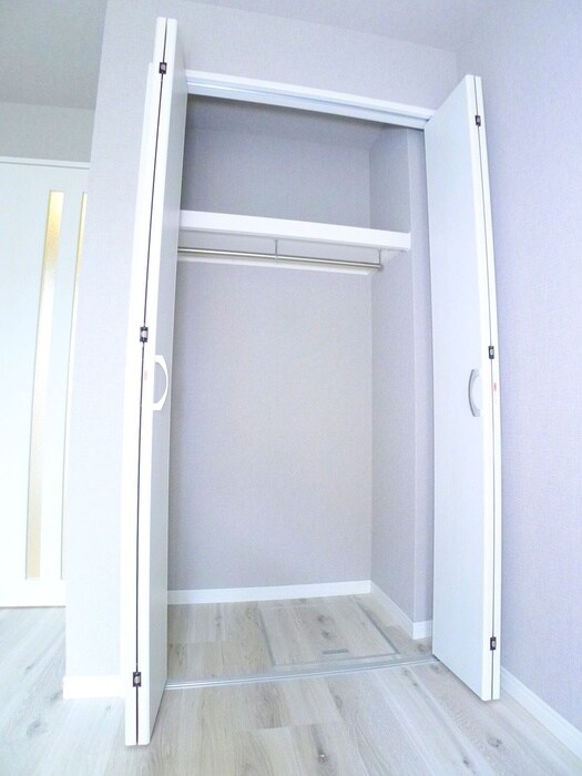 物件内観写真11　(収納)