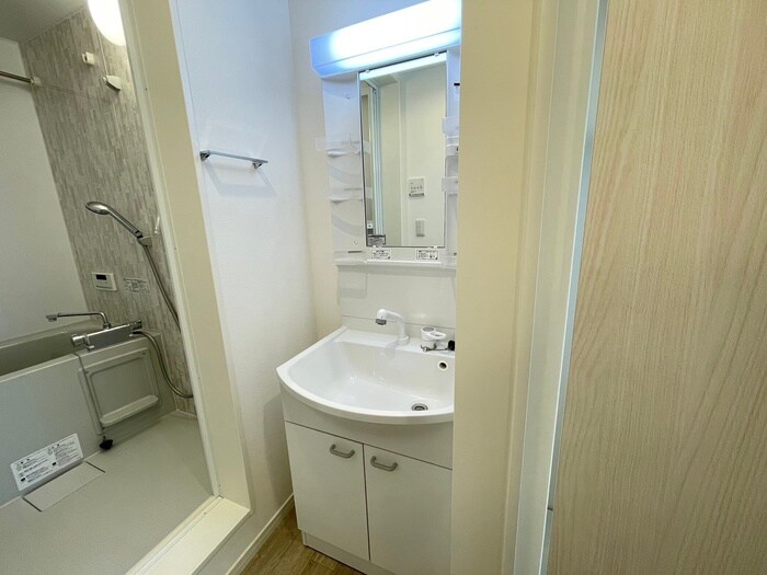 物件内観写真13　(洗面)