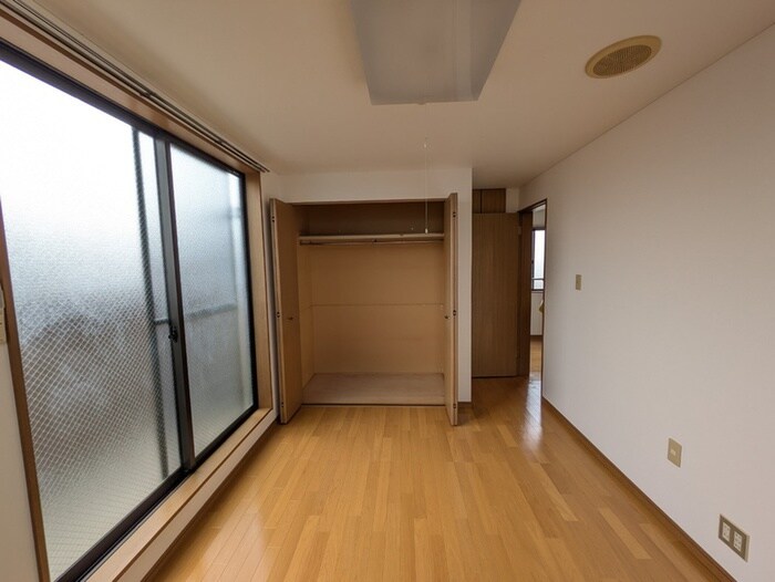 物件内観写真13　(収納)