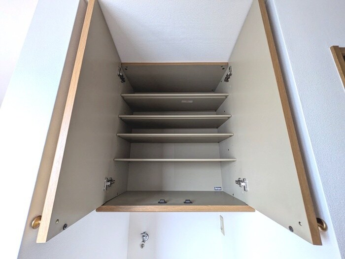 物件内観写真18　(収納)