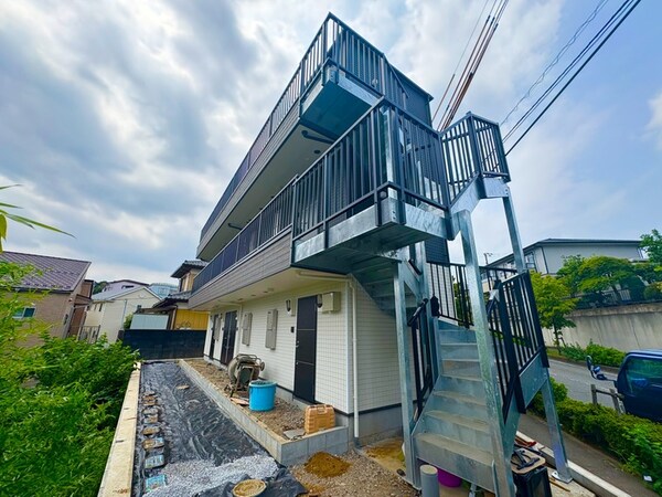 建築中