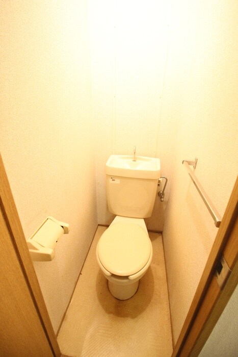 物件内観写真16　(トイレ)