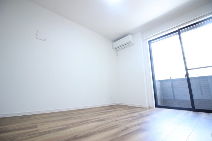 物件内観写真10　(居室)