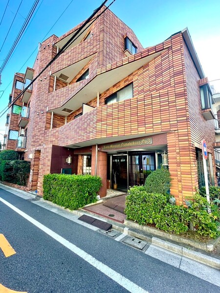 ﾗｲｵﾝｽﾞﾏﾝｼｮﾝ沼袋第３（101）外観写真