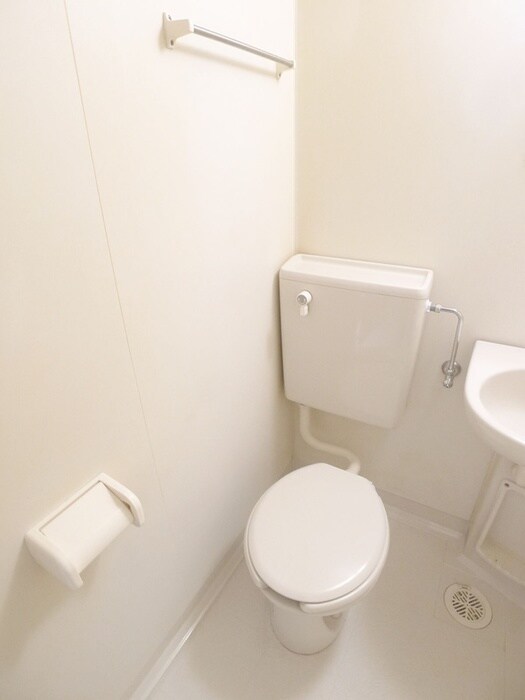 物件内観写真14　(トイレ)