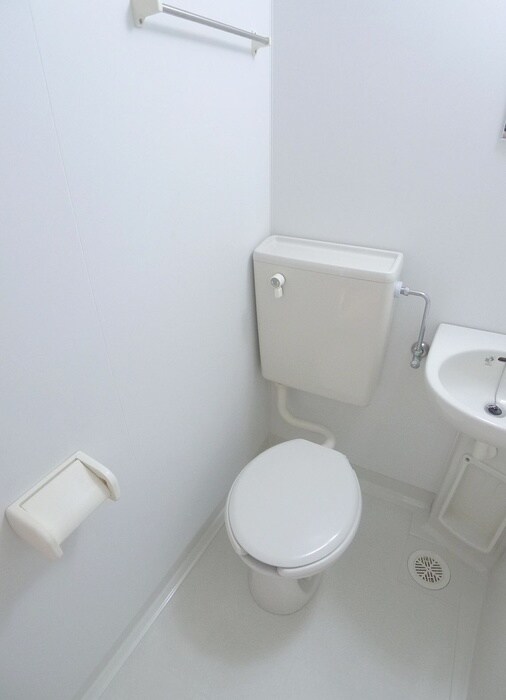 物件内観写真14　(トイレ)