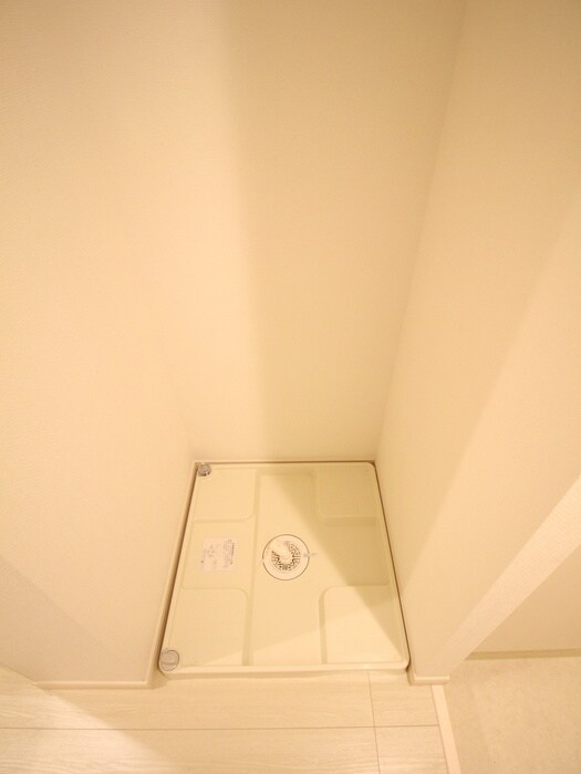 物件内観写真16　(洗濯機置場)